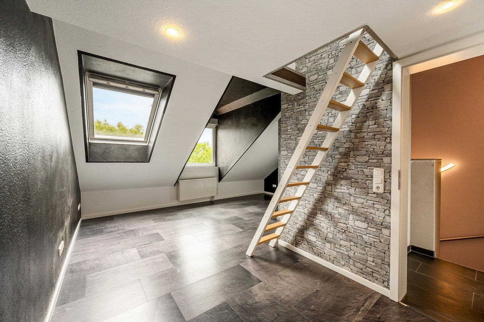 Predaj domu 141 m², pozemek 224 m², In der Wolfskaute 23, Weiterstadt, Hesensko Predaj domu 141 m², pozemek 224 m², In der Wolfskaute 23, Weiterstadt, Hesensko