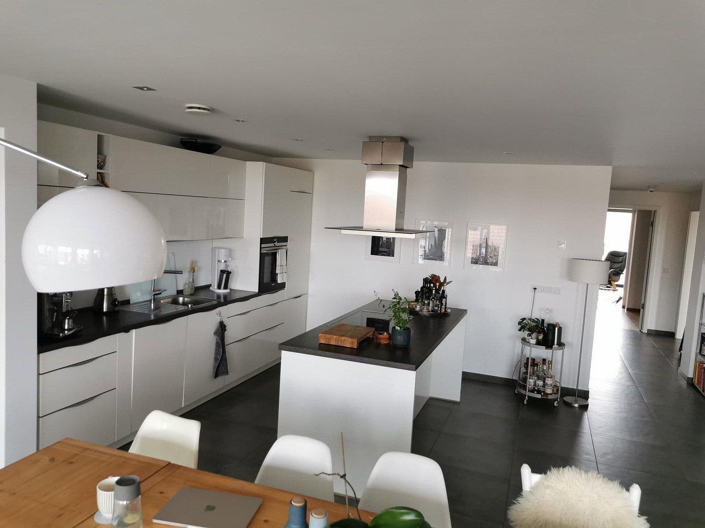 Prenájom bytu 5-izbový 194 m², Hauptstr. 29, Leinfelden-Echterdingen, Bádensko-Wurttembersko Prenájom bytu 5-izbový 194 m², Hauptstr. 29, Leinfelden-Echterdingen, Bádensko-Wurttembersko