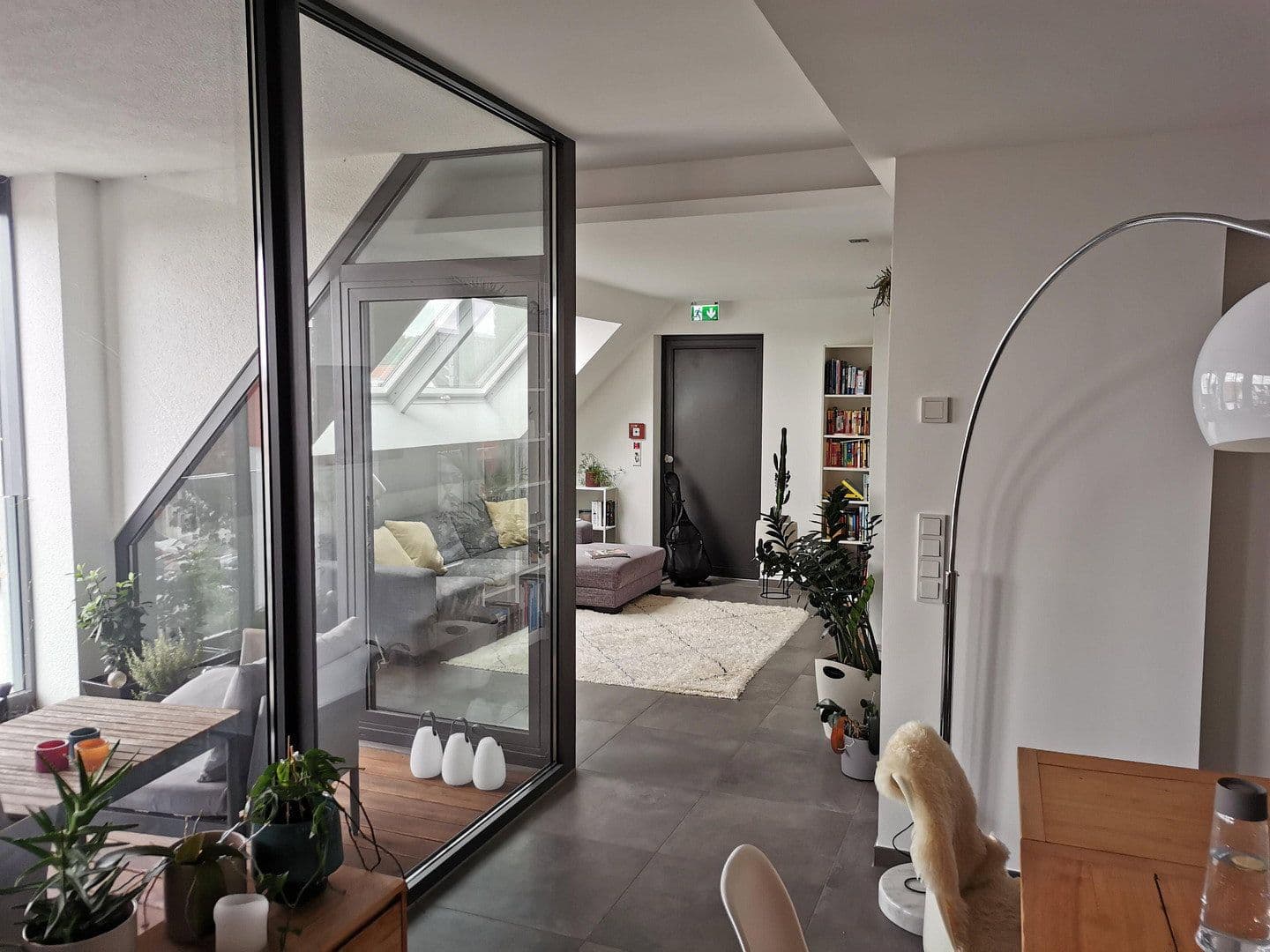 Prenájom bytu 5-izbový 194 m², Hauptstr. 29, Leinfelden-Echterdingen, Bádensko-Wurttembersko Prenájom bytu 5-izbový 194 m², Hauptstr. 29, Leinfelden-Echterdingen, Bádensko-Wurttembersko