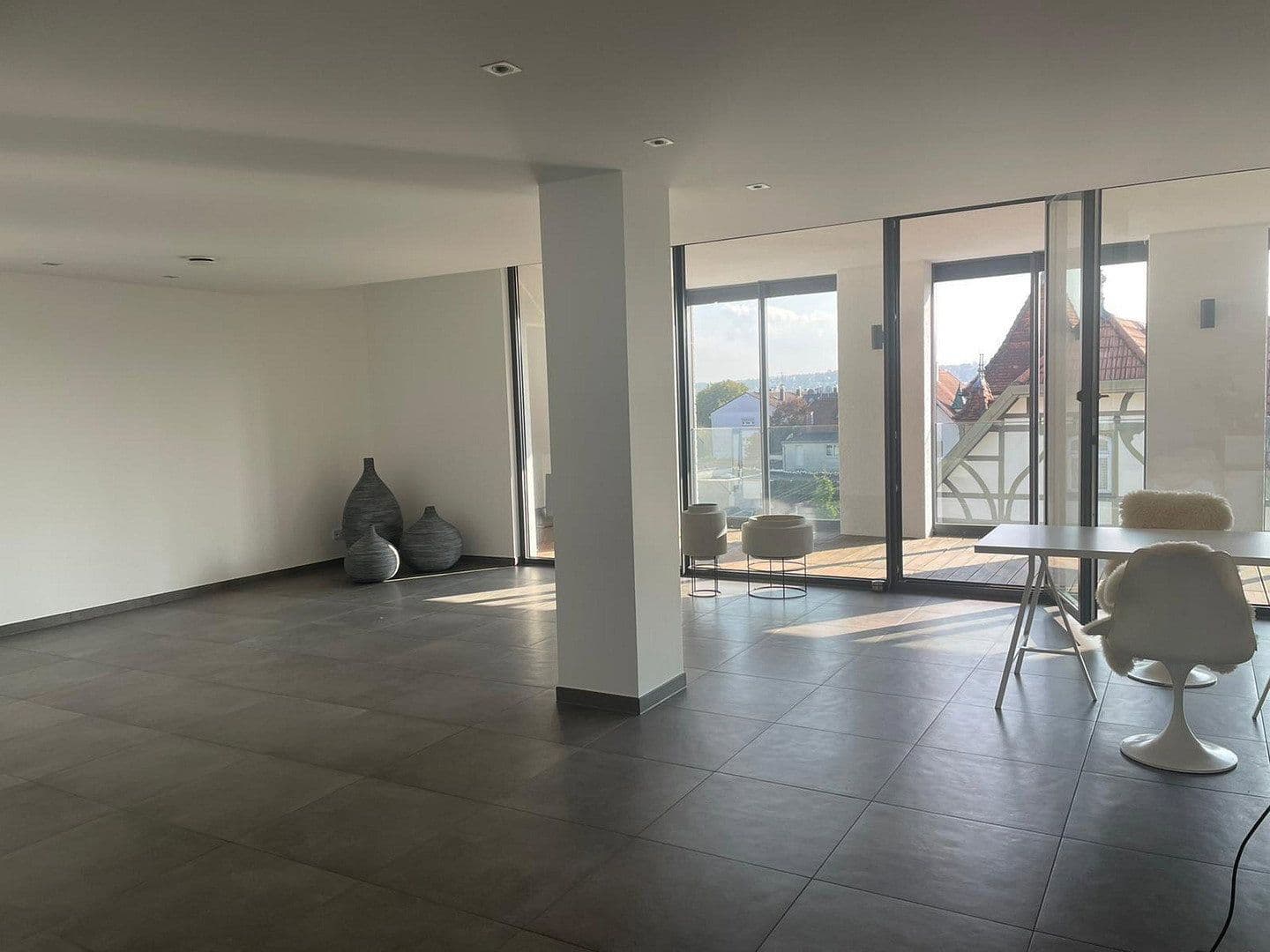 Prenájom bytu 5-izbový 194 m², Hauptstr. 29, Leinfelden-Echterdingen, Bádensko-Wurttembersko Prenájom bytu 5-izbový 194 m², Hauptstr. 29, Leinfelden-Echterdingen, Bádensko-Wurttembersko