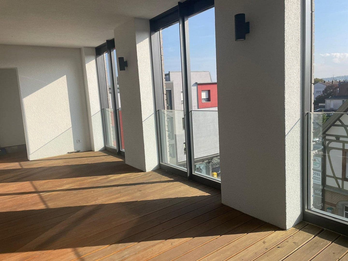 Prenájom bytu 5-izbový 194 m², Hauptstr. 29, Leinfelden-Echterdingen, Bádensko-Wurttembersko Prenájom bytu 5-izbový 194 m², Hauptstr. 29, Leinfelden-Echterdingen, Bádensko-Wurttembersko