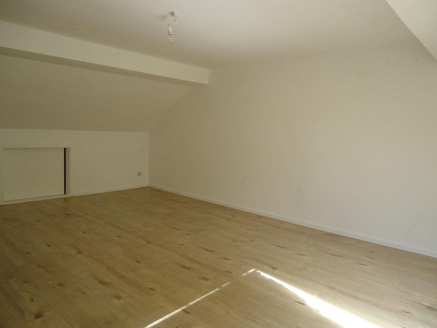 Predaj domu 152 m², pozemek 416 m², Meisenstraße 12, München, Bavorsko Predaj domu 152 m², pozemek 416 m², Meisenstraße 12, München, Bavorsko