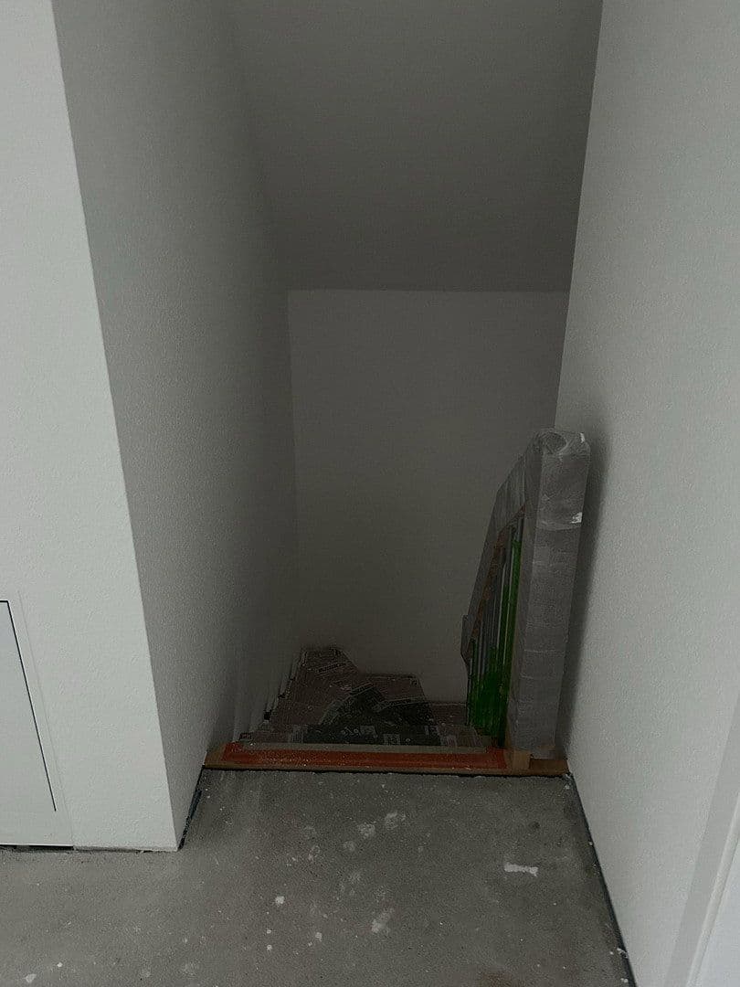 Prenájom domu 90 m², pozemek 597 m², Falkensee, Brandenbursko Prenájom domu 90 m², pozemek 597 m², Falkensee, Brandenbursko