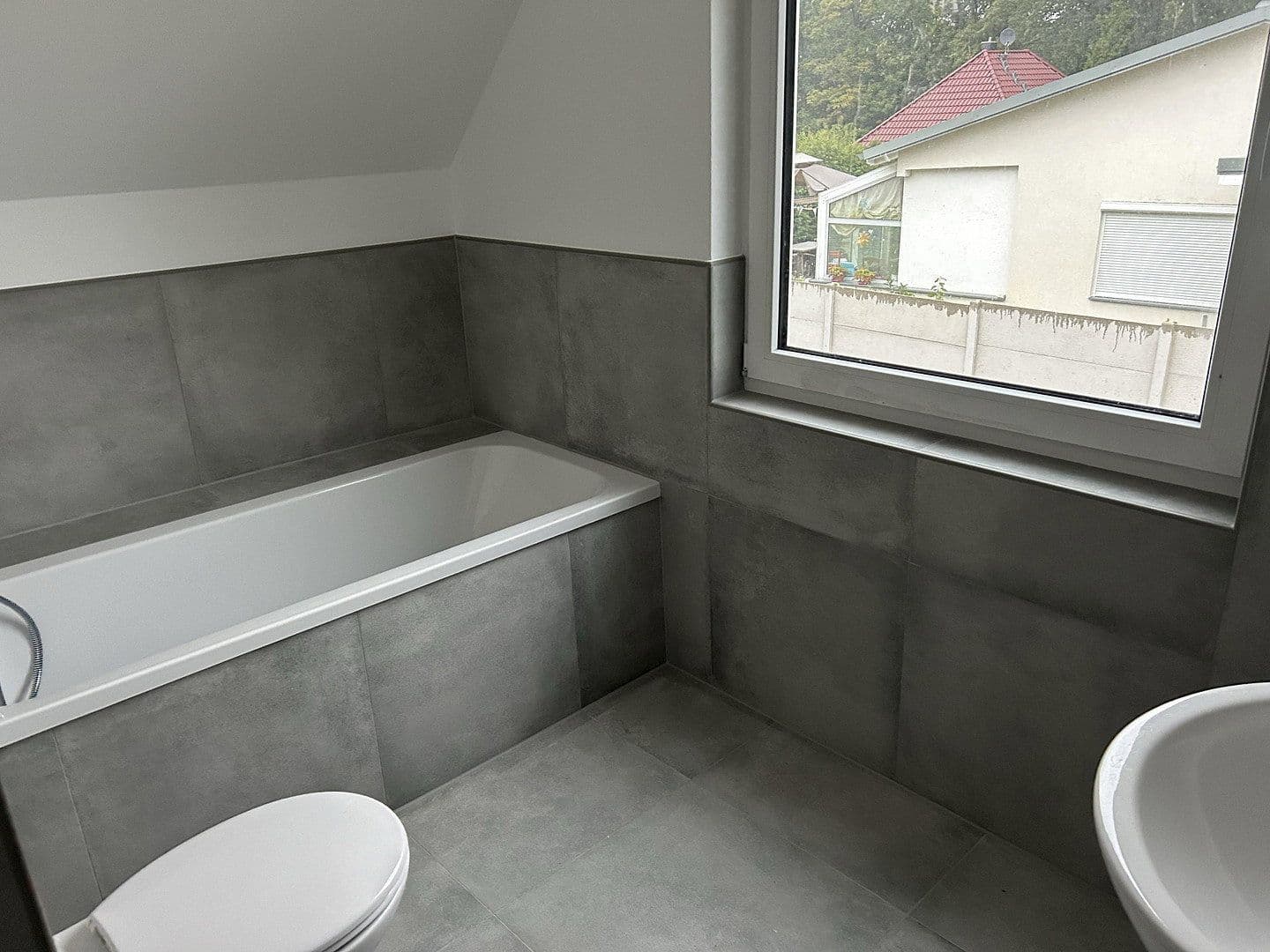 Prenájom domu 90 m², pozemek 597 m², Falkensee, Brandenbursko Prenájom domu 90 m², pozemek 597 m², Falkensee, Brandenbursko