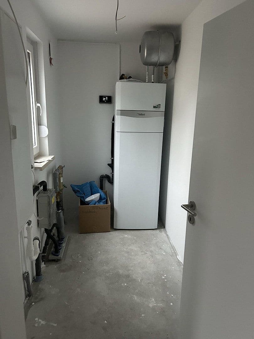 Prenájom domu 90 m², pozemek 597 m², Falkensee, Brandenbursko Prenájom domu 90 m², pozemek 597 m², Falkensee, Brandenbursko