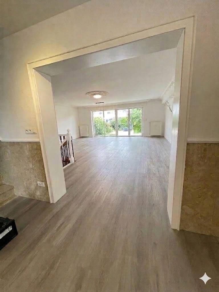 Prenájom domu 170 m², pozemek 780 m², Erftstadt, Severné Porýnie - Westfálsko Prenájom domu 170 m², pozemek 780 m², Erftstadt, Severné Porýnie - Westfálsko
