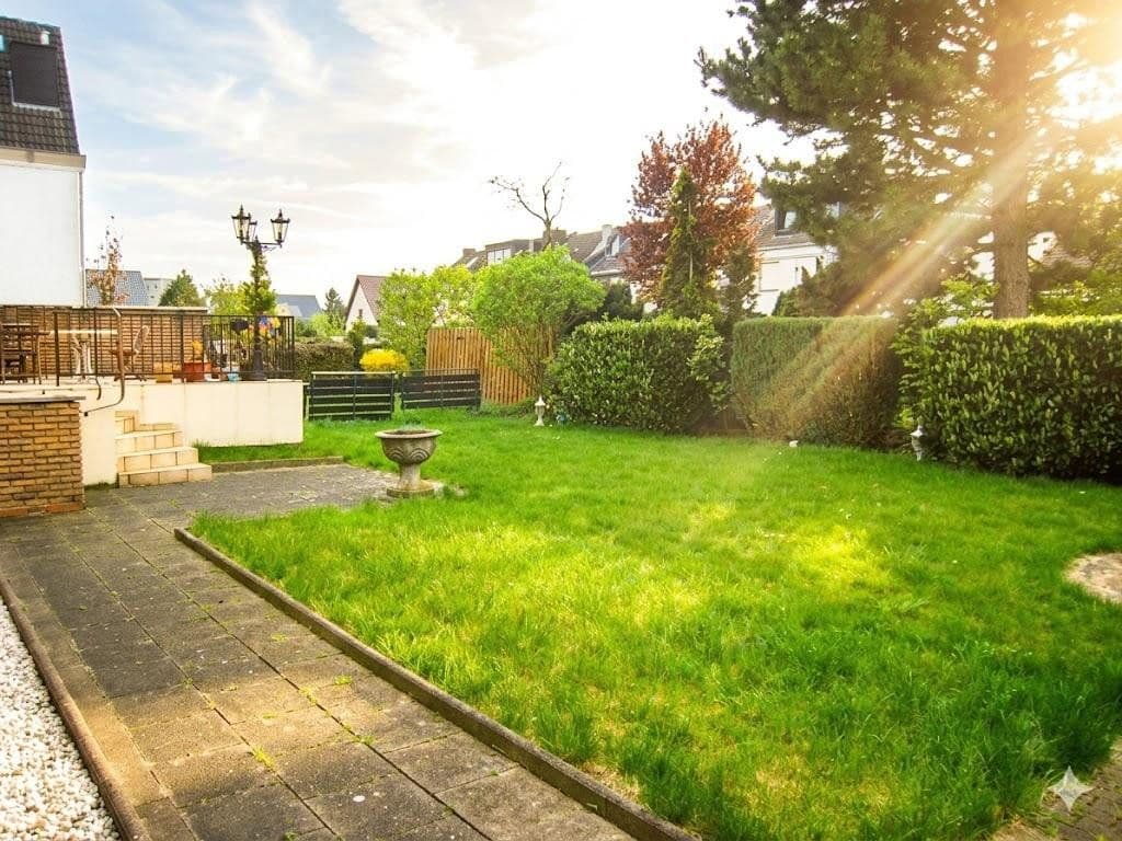 Prenájom domu 170 m², pozemek 780 m², Erftstadt, Severné Porýnie - Westfálsko Prenájom domu 170 m², pozemek 780 m², Erftstadt, Severné Porýnie - Westfálsko