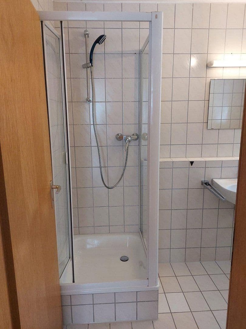 Prenájom bytu 1-izbový 40 m², Schwäbisch Gmünd, Bádensko-Wurttembersko Prenájom bytu 1-izbový 40 m², Schwäbisch Gmünd, Bádensko-Wurttembersko