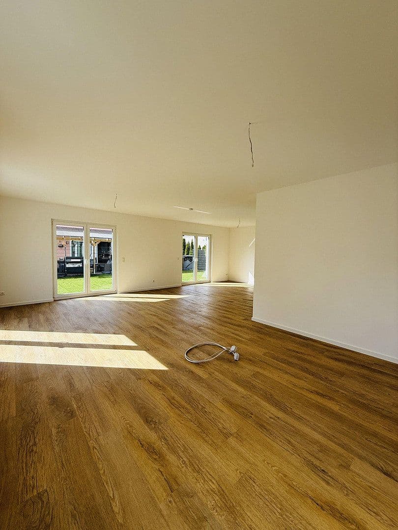 Prenájom domu 154 m², pozemek 430 m², Berlin, Berlín Prenájom domu 154 m², pozemek 430 m², Berlin, Berlín