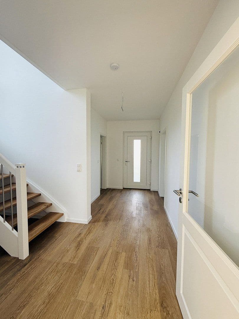 Prenájom domu 154 m², pozemek 430 m², Berlin, Berlín Prenájom domu 154 m², pozemek 430 m², Berlin, Berlín