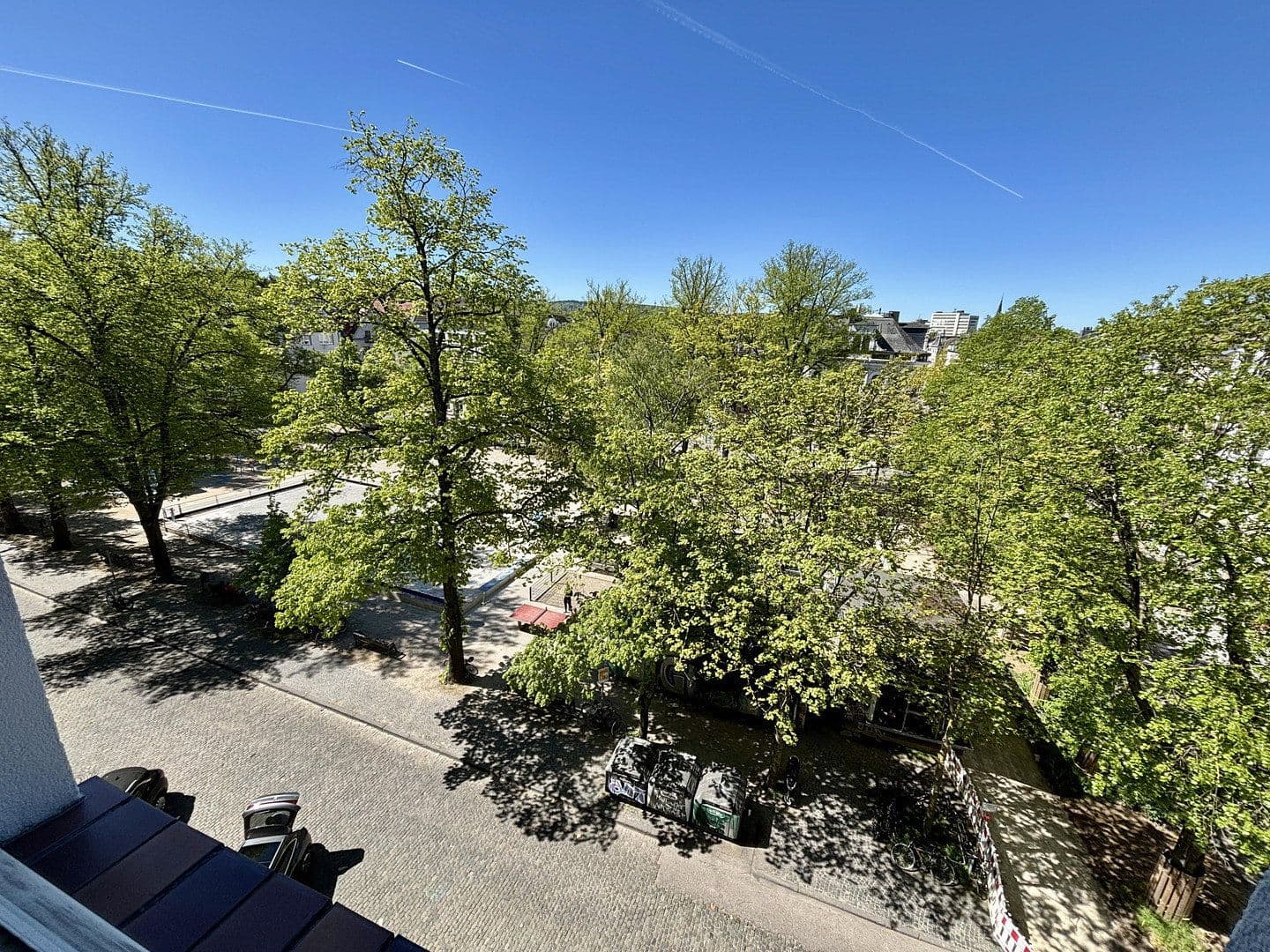Prenájom bytu 4-izbový 140 m², Bismarckstr. 94, Aachen, Severné Porýnie - Westfálsko Prenájom bytu 4-izbový 140 m², Bismarckstr. 94, Aachen, Severné Porýnie - Westfálsko