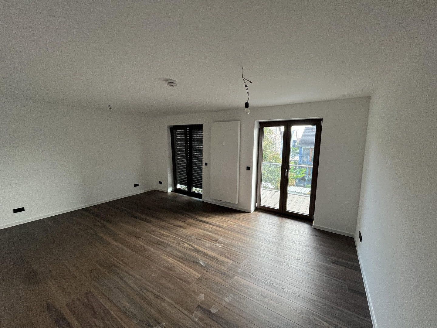 Prenájom bytu 3-izbový 115 m², Bibliser Strasse 10, Mannheim, Bádensko-Wurttembersko Prenájom bytu 3-izbový 115 m², Bibliser Strasse 10, Mannheim, Bádensko-Wurttembersko