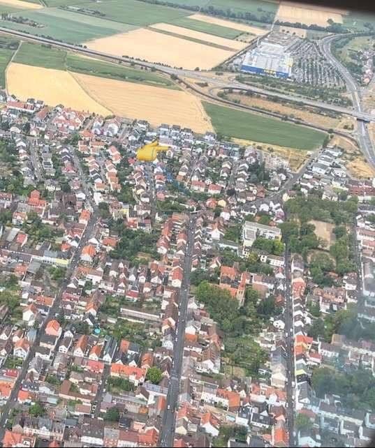 Prenájom bytu 3-izbový 115 m², Bibliser Strasse 10, Mannheim, Bádensko-Wurttembersko Prenájom bytu 3-izbový 115 m², Bibliser Strasse 10, Mannheim, Bádensko-Wurttembersko