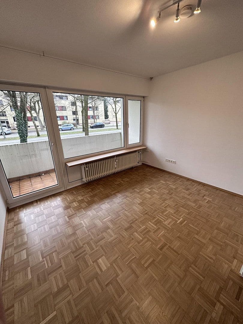 Prenájom bytu 5-izbový 126 m², München, Bavorsko Prenájom bytu 5-izbový 126 m², München, Bavorsko