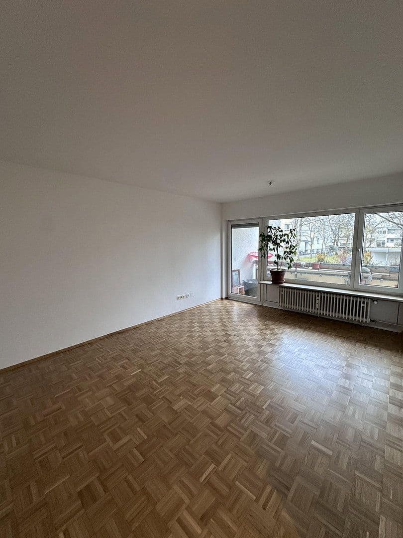 Prenájom bytu 5-izbový 126 m², München, Bavorsko Prenájom bytu 5-izbový 126 m², München, Bavorsko