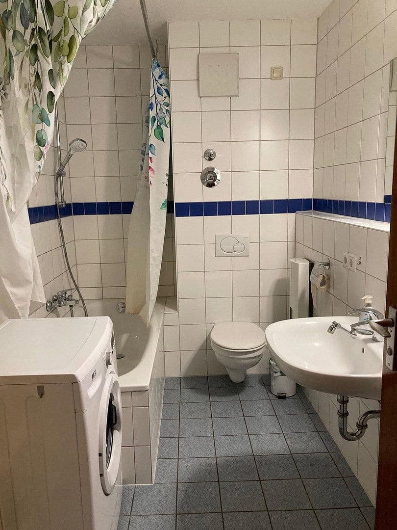 Prenájom bytu 3-izbový 88 m², Leopoldstraße 5, Karlsruhe, Bádensko-Wurttembersko Prenájom bytu 3-izbový 88 m², Leopoldstraße 5, Karlsruhe, Bádensko-Wurttembersko