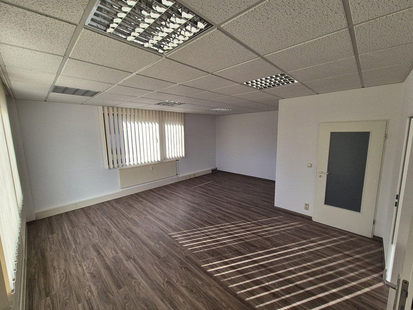 Prenájom kancelárie 124 m², Rudolf-Diesel-Str. 11, Kaltenkirchen, Šlezvicko-Holštajnsko Prenájom kancelárie 124 m², Rudolf-Diesel-Str. 11, Kaltenkirchen, Šlezvicko-Holštajnsko