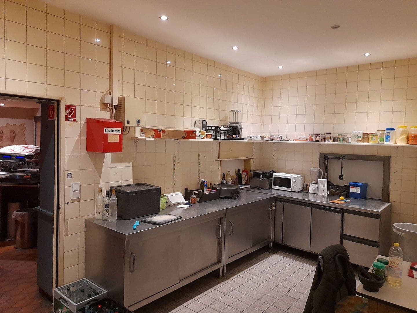 Predaj nebytového priestoru 234 m², Alzeyer Str.1, Frankfurt/Main, Hesensko Predaj nebytového priestoru 234 m², Alzeyer Str.1, Frankfurt/Main, Hesensko
