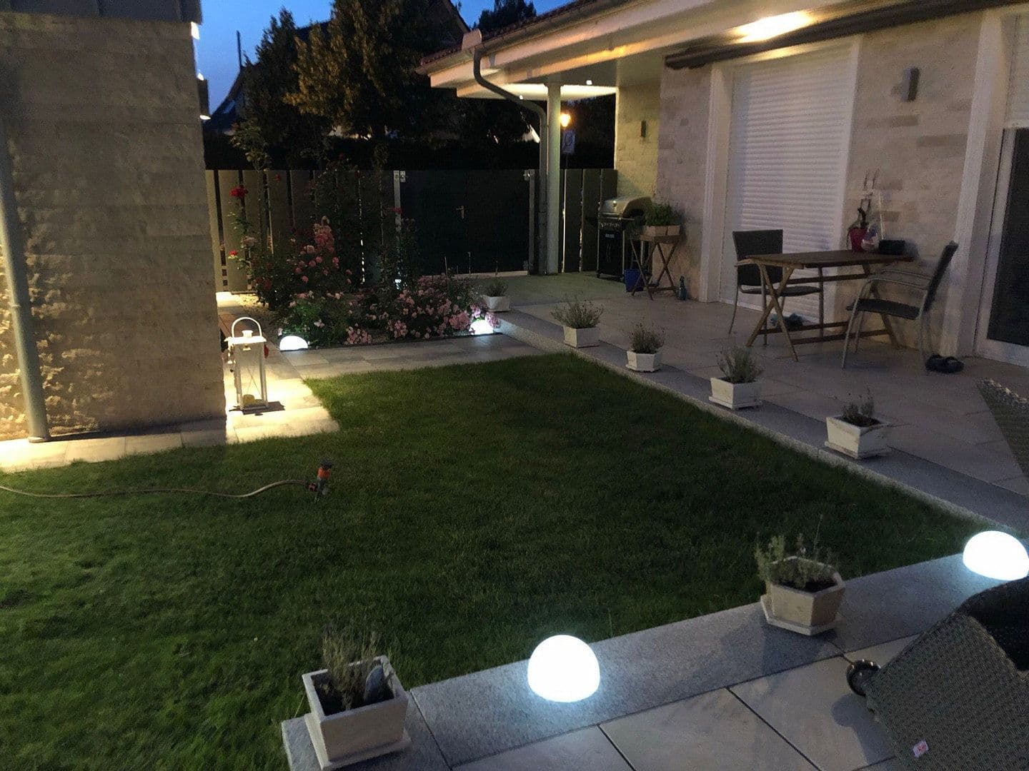 Predaj domu 260 m², pozemek 711 m², Reinbek, Šlezvicko-Holštajnsko Predaj domu 260 m², pozemek 711 m², Reinbek, Šlezvicko-Holštajnsko
