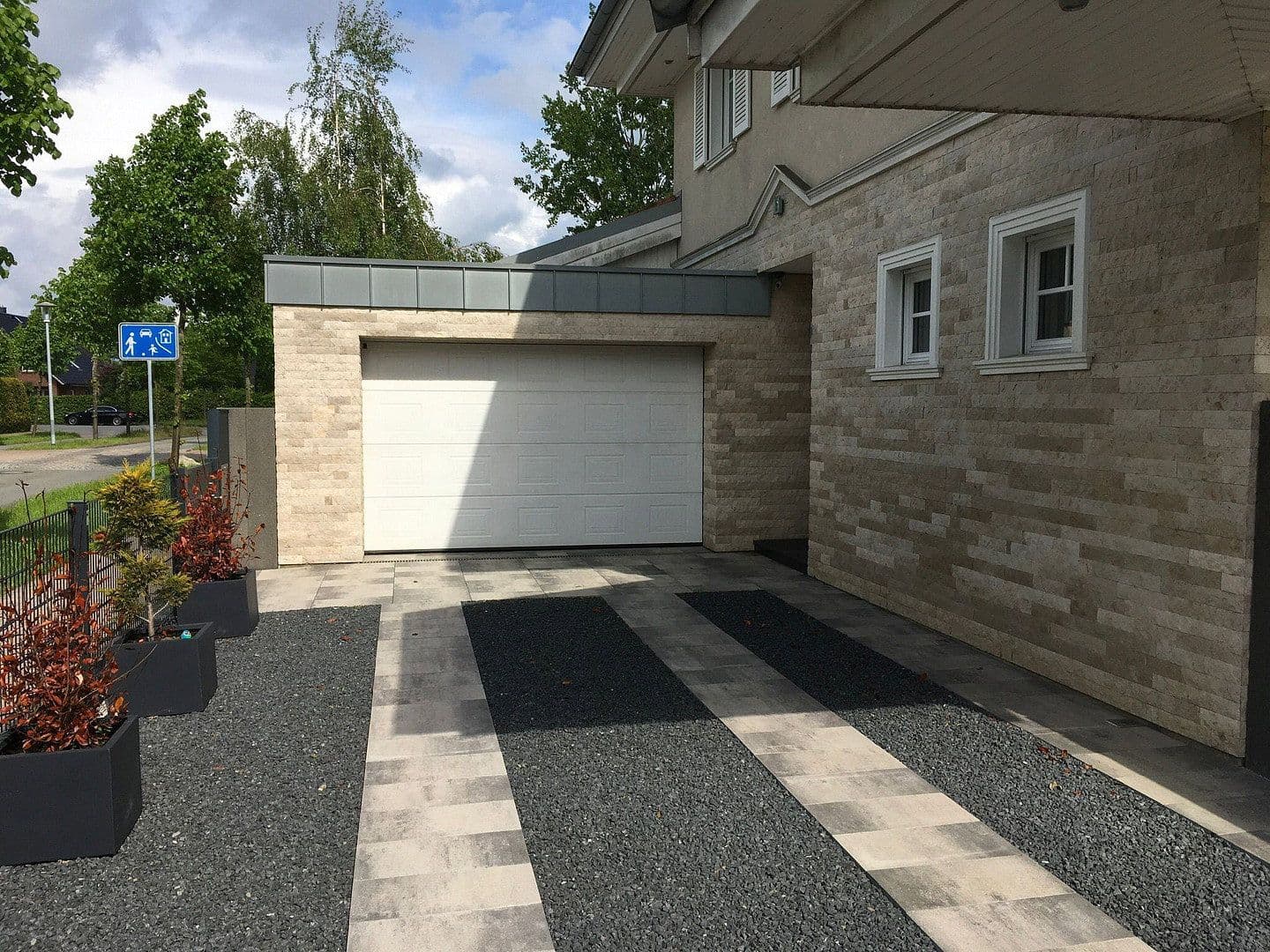 Predaj domu 260 m², pozemek 711 m², Reinbek, Šlezvicko-Holštajnsko Predaj domu 260 m², pozemek 711 m², Reinbek, Šlezvicko-Holštajnsko