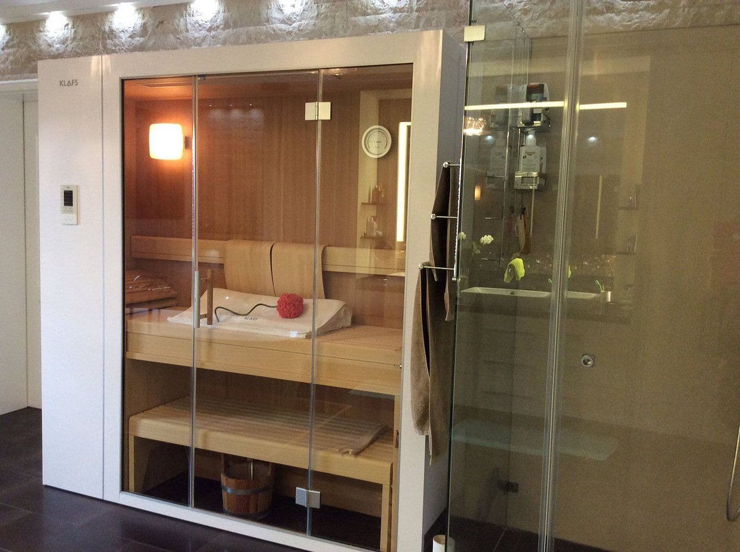 Predaj domu 260 m², pozemek 711 m², Reinbek, Šlezvicko-Holštajnsko Predaj domu 260 m², pozemek 711 m², Reinbek, Šlezvicko-Holštajnsko