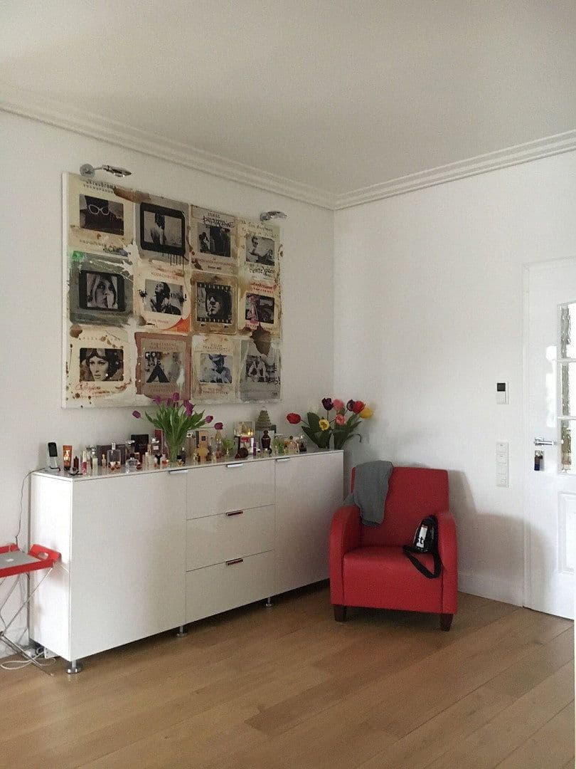 Predaj domu 260 m², pozemek 711 m², Reinbek, Šlezvicko-Holštajnsko Predaj domu 260 m², pozemek 711 m², Reinbek, Šlezvicko-Holštajnsko