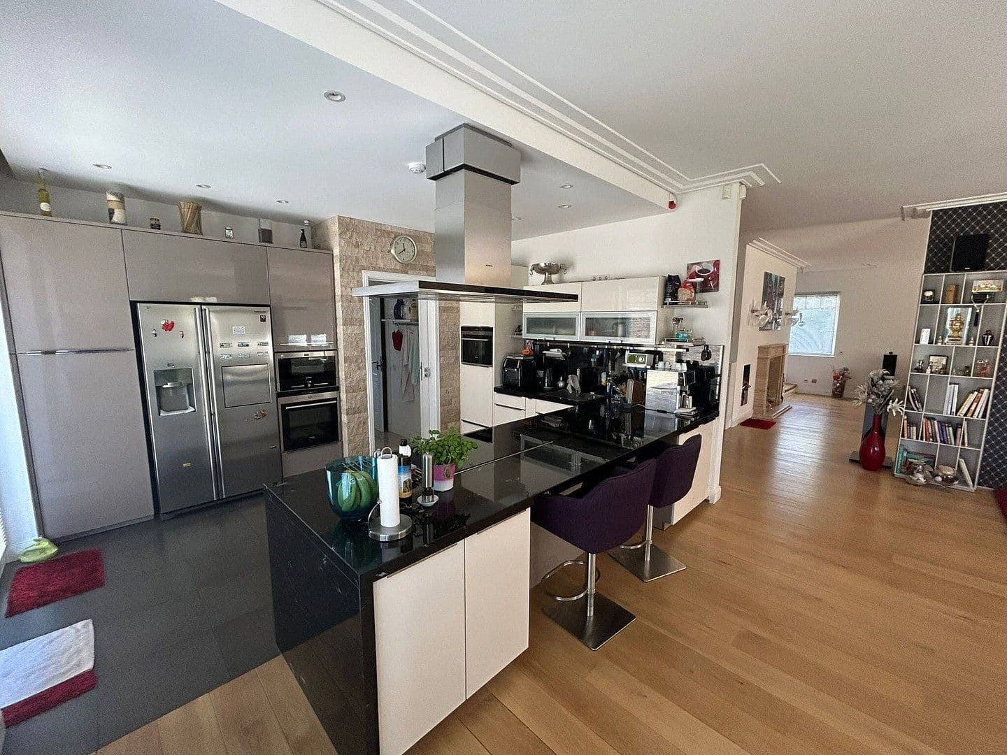 Predaj domu 260 m², pozemek 711 m², Reinbek, Šlezvicko-Holštajnsko Predaj domu 260 m², pozemek 711 m², Reinbek, Šlezvicko-Holštajnsko