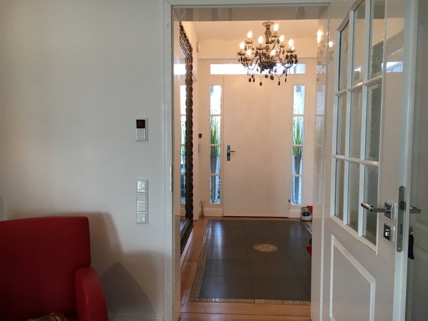 Predaj domu 260 m², pozemek 711 m², Reinbek, Šlezvicko-Holštajnsko Predaj domu 260 m², pozemek 711 m², Reinbek, Šlezvicko-Holštajnsko