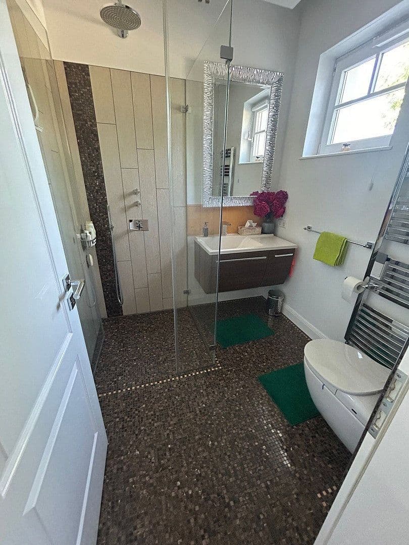 Predaj domu 260 m², pozemek 711 m², Reinbek, Šlezvicko-Holštajnsko Predaj domu 260 m², pozemek 711 m², Reinbek, Šlezvicko-Holštajnsko