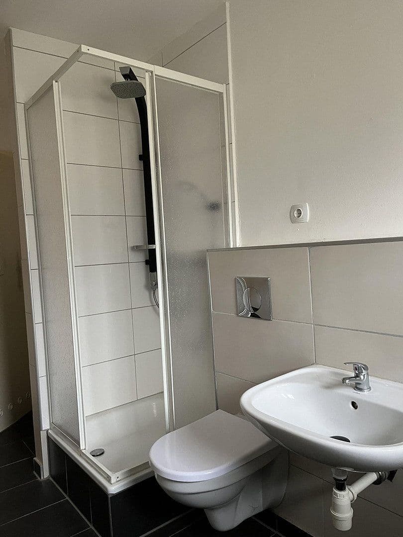 Prenájom bytu 3-izbový 76 m², Leipziger Straße 132, Zwickau, Sasko Prenájom bytu 3-izbový 76 m², Leipziger Straße 132, Zwickau, Sasko