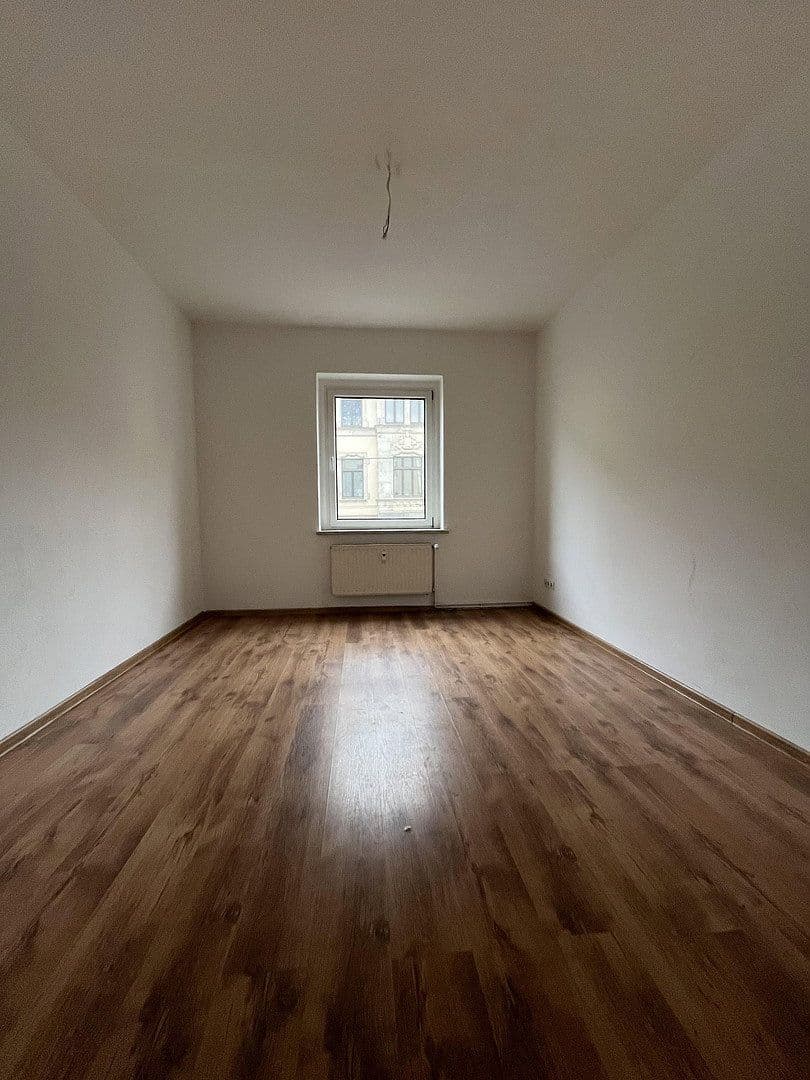 Prenájom bytu 3-izbový 76 m², Leipziger Straße 132, Zwickau, Sasko Prenájom bytu 3-izbový 76 m², Leipziger Straße 132, Zwickau, Sasko