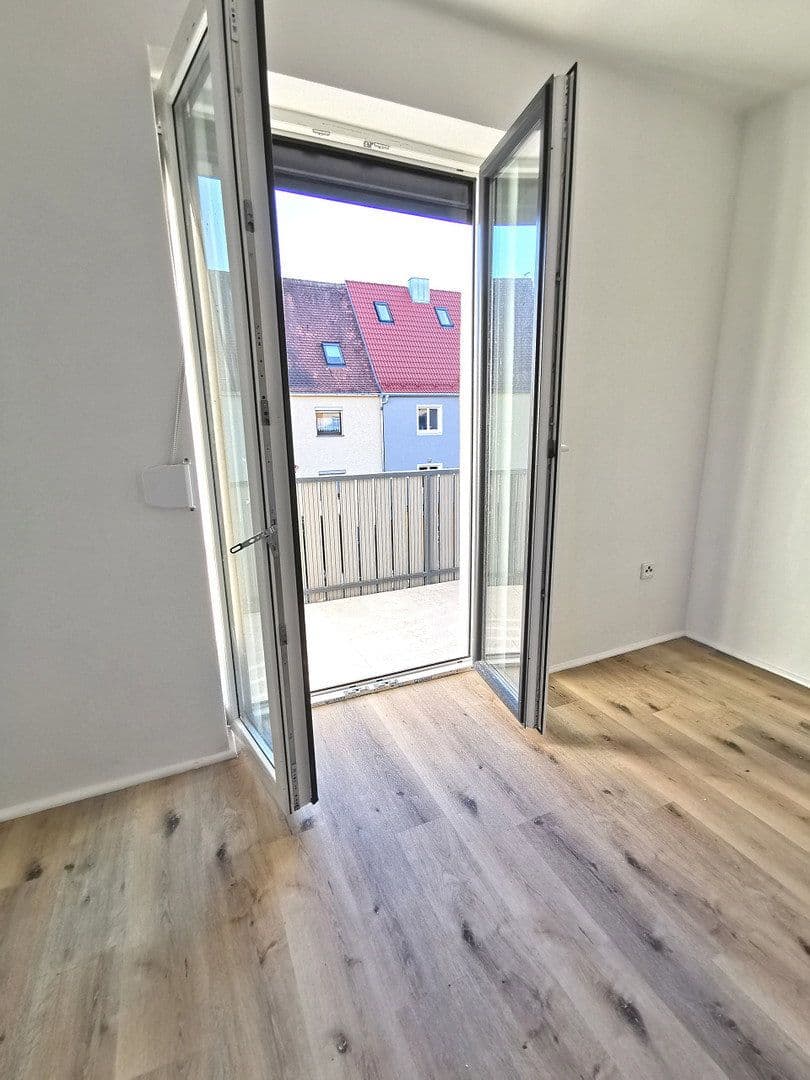 Prenájom bytu 2-izbový 55 m², Ingolstadt, Bavorsko Prenájom bytu 2-izbový 55 m², Ingolstadt, Bavorsko