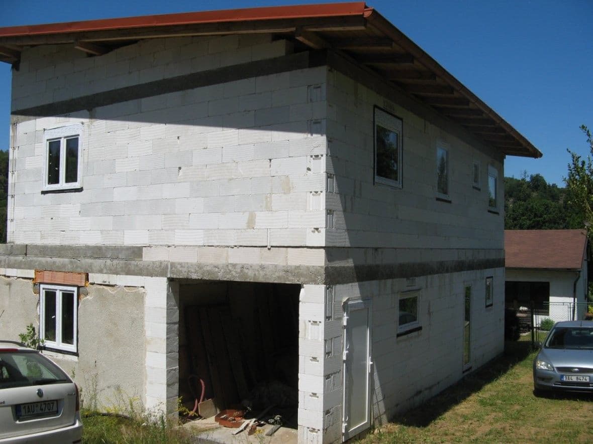Predaj rekreačného objektu 201 m², pozemek 393 m², Svatý Jan, Středočeský kraj Predaj rekreačného objektu 201 m², pozemek 393 m², Svatý Jan, Středočeský kraj