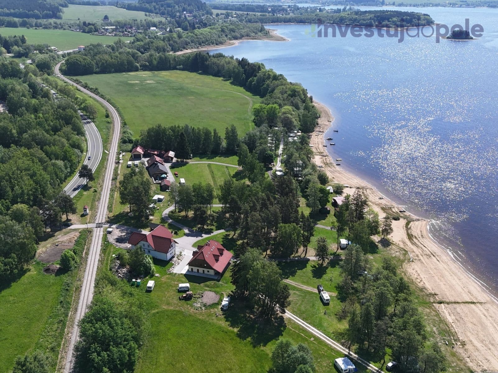 Predaj pozemku 15.988 m², Horní Planá, Jihočeský kraj Predaj pozemku 15.988 m², Horní Planá, Jihočeský kraj