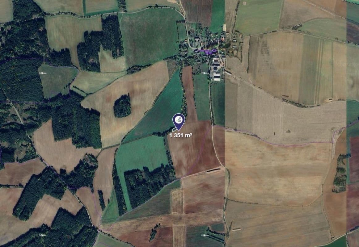 Predaj pozemku 1.351 m², Pšov, Karlovarský kraj Predaj pozemku 1.351 m², Pšov, Karlovarský kraj