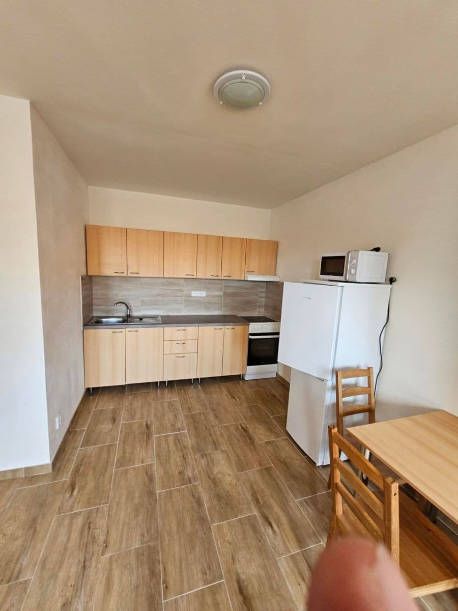 Prenájom bytu 2-izbový 32 m², Charbulova, Brno, Jihomoravský kraj Prenájom bytu 2-izbový 32 m², Charbulova, Brno, Jihomoravský kraj