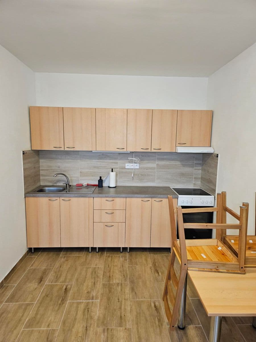 Prenájom bytu 2-izbový 32 m², Charbulova, Brno, Jihomoravský kraj Prenájom bytu 2-izbový 32 m², Charbulova, Brno, Jihomoravský kraj