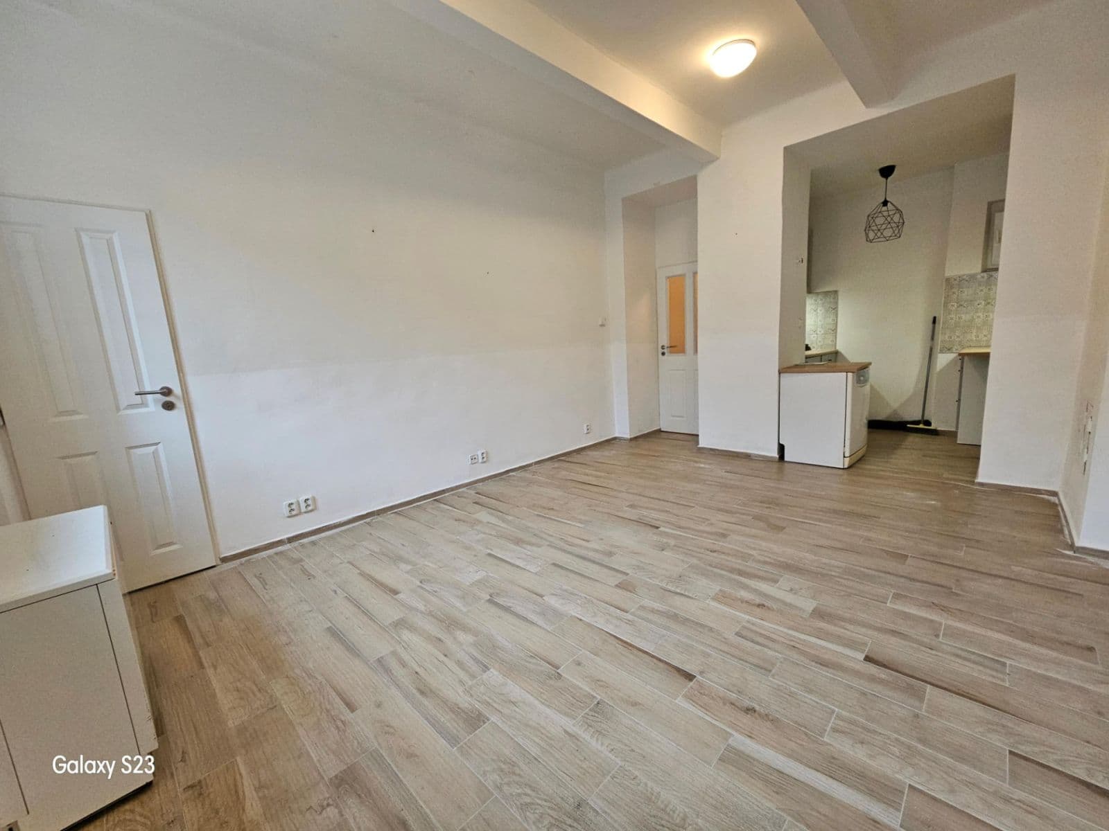 Prenájom nebytového priestoru 35 m², V Olšinách, Praha, Praha Prenájom nebytového priestoru 35 m², V Olšinách, Praha, Praha