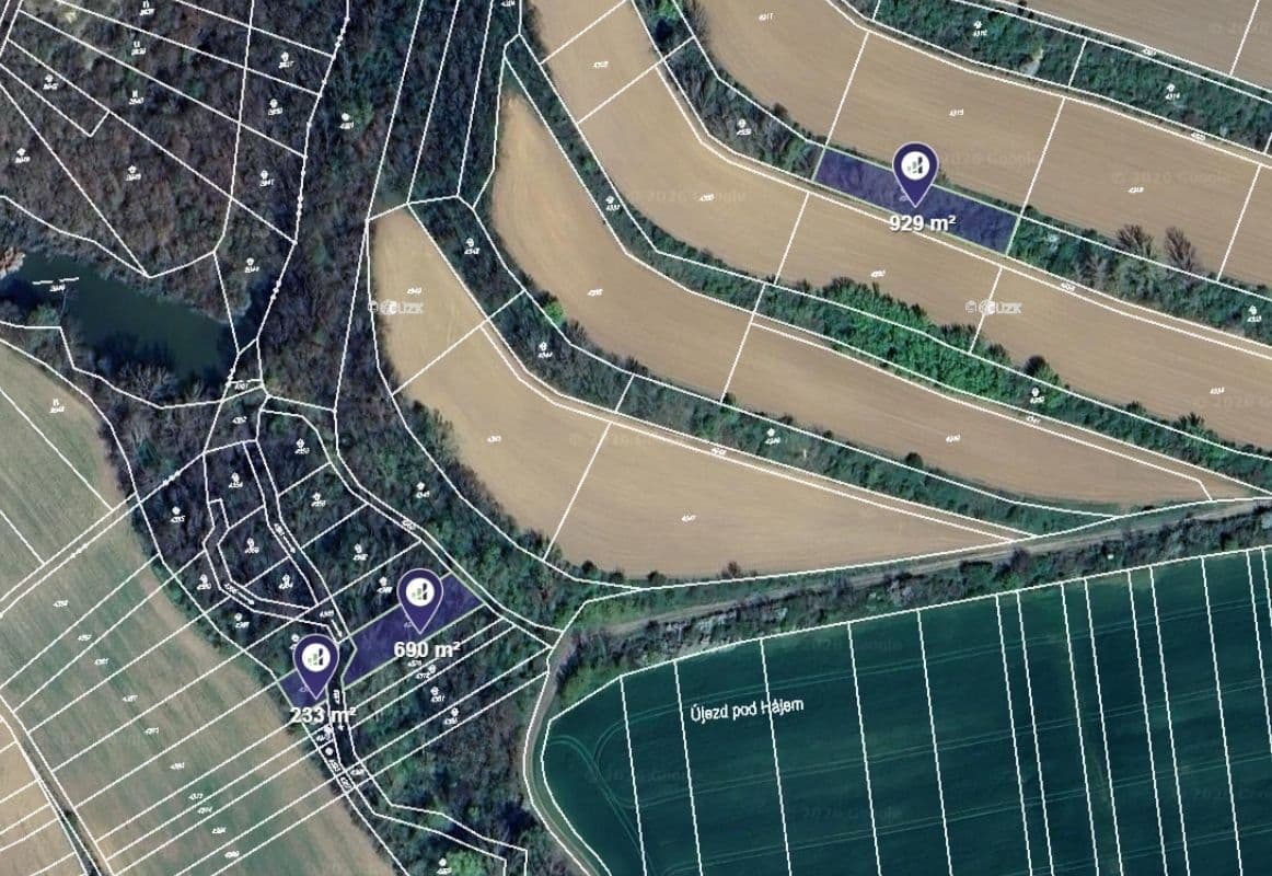 Predaj pozemku 12.565 m², Ořechov, Zlínský kraj Predaj pozemku 12.565 m², Ořechov, Zlínský kraj