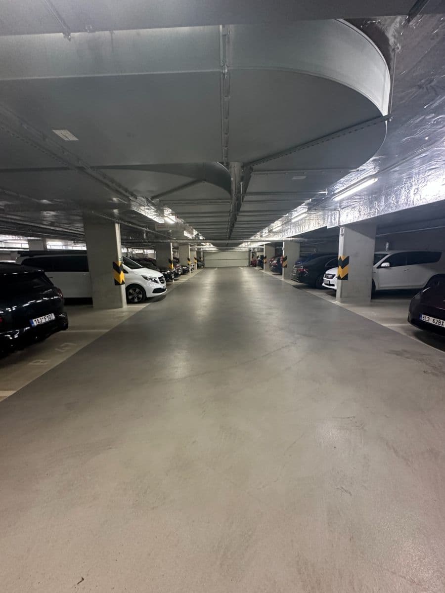 Prenájom bytu 2-izbový 61 m², Nekvasilova, Praha, Praha Prenájom bytu 2-izbový 61 m², Nekvasilova, Praha, Praha