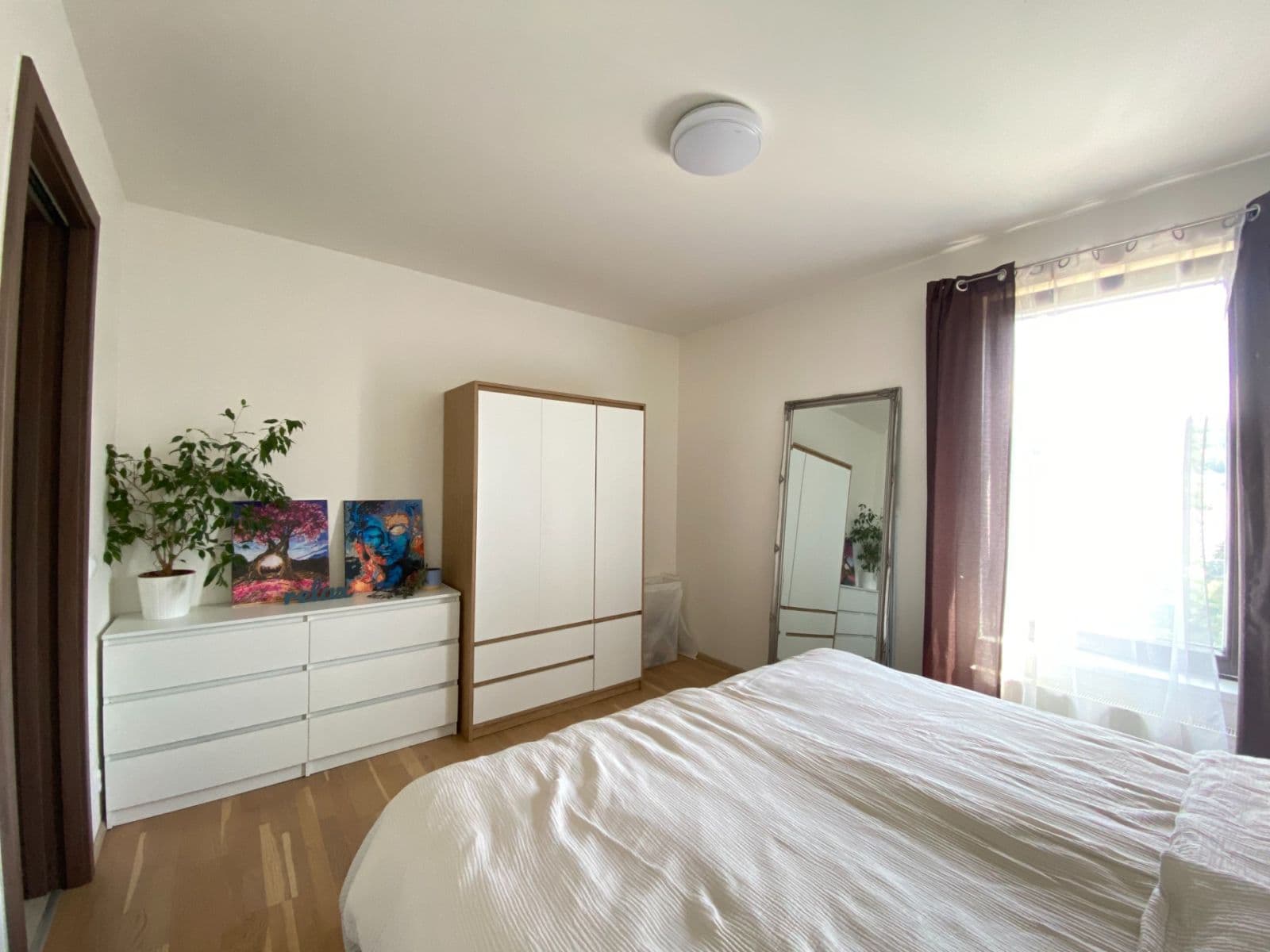 Prenájom bytu 2-izbový 61 m², Nekvasilova, Praha, Praha Prenájom bytu 2-izbový 61 m², Nekvasilova, Praha, Praha