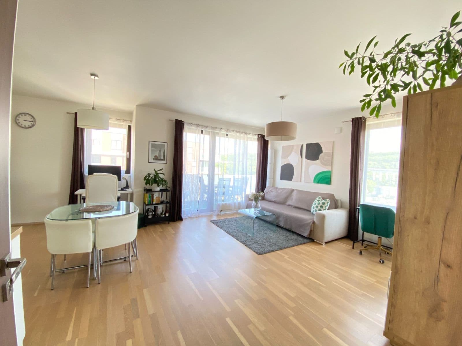 Prenájom bytu 2-izbový 61 m², Nekvasilova, Praha, Praha Prenájom bytu 2-izbový 61 m², Nekvasilova, Praha, Praha