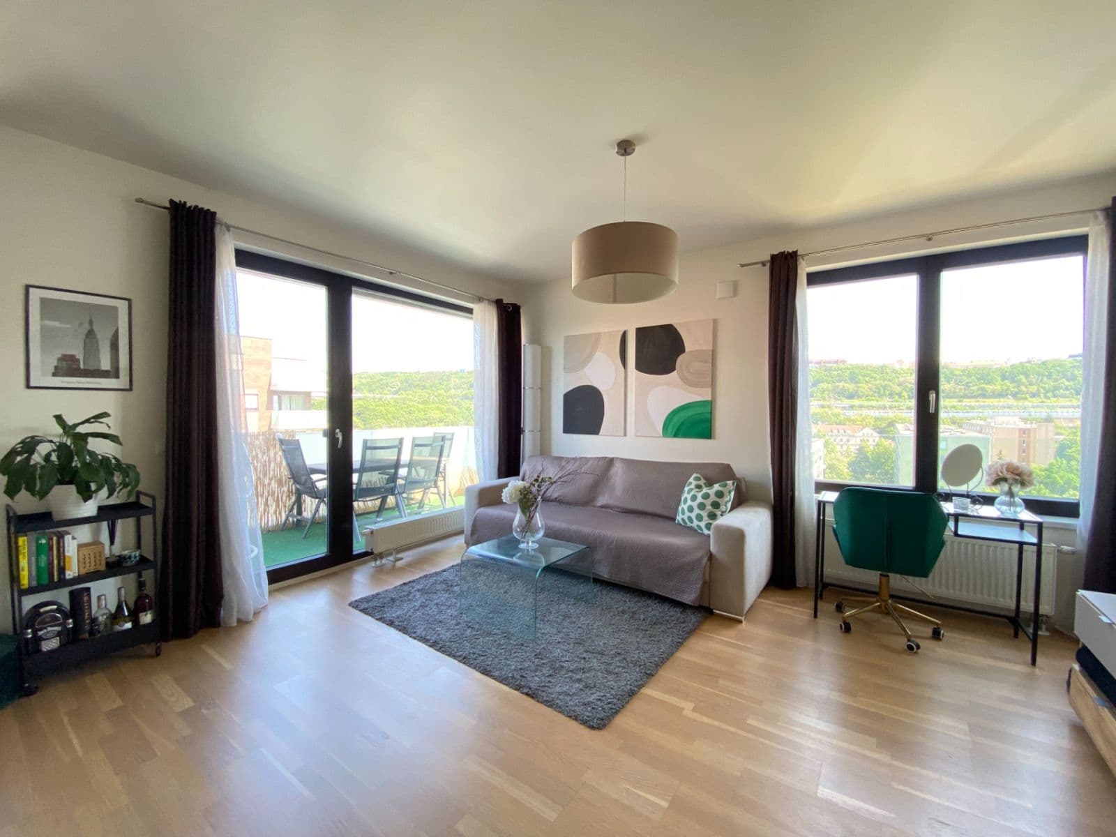Prenájom bytu 2-izbový 61 m², Nekvasilova, Praha, Praha Prenájom bytu 2-izbový 61 m², Nekvasilova, Praha, Praha