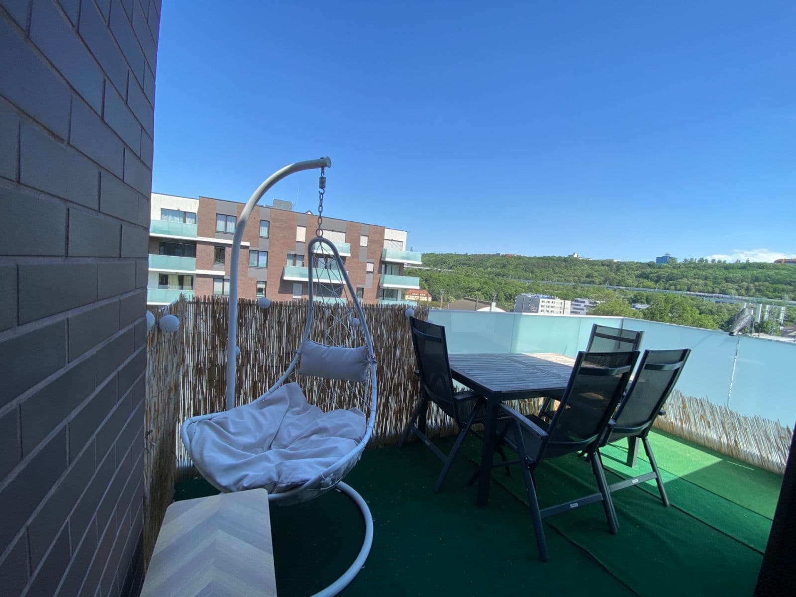 Prenájom bytu 2-izbový 61 m², Nekvasilova, Praha, Praha Prenájom bytu 2-izbový 61 m², Nekvasilova, Praha, Praha