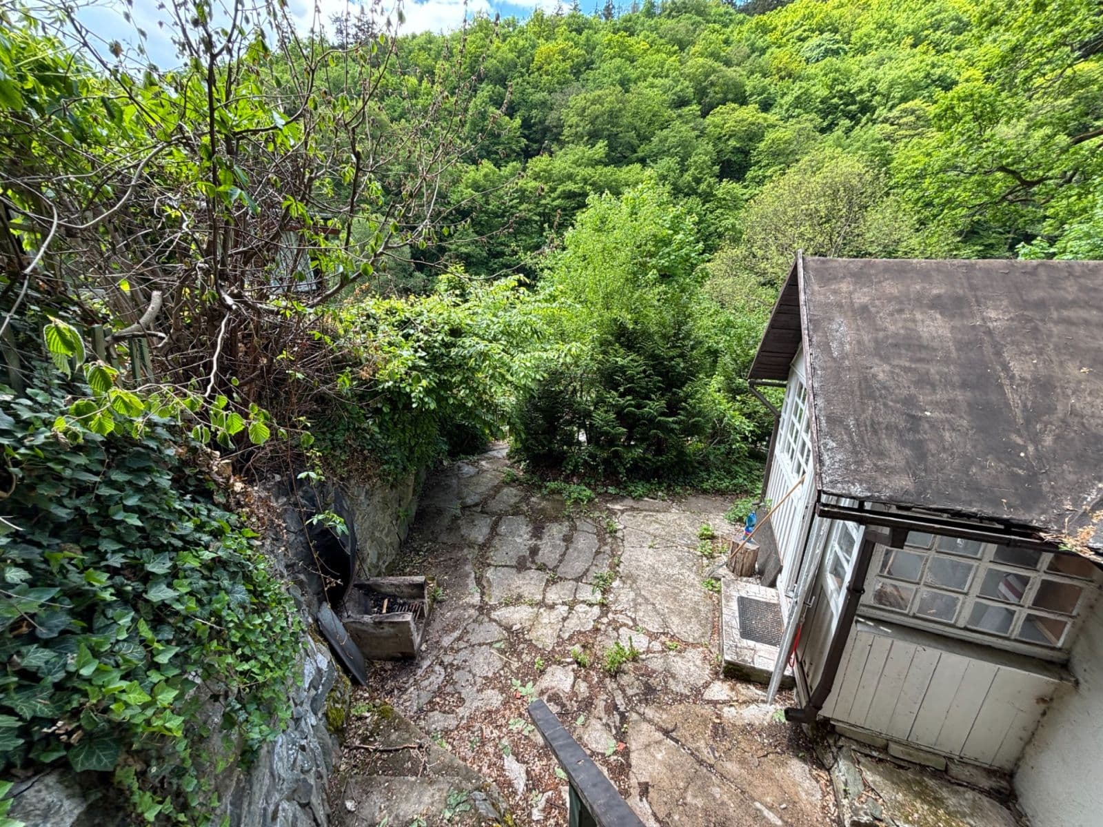 Predaj rekreačného objektu 29 m², pozemek 60 m², Jílové u Prahy, Středočeský kraj Predaj rekreačného objektu 29 m², pozemek 60 m², Jílové u Prahy, Středočeský kraj