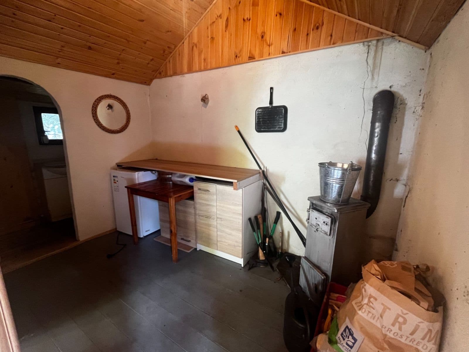 Predaj rekreačného objektu 29 m², pozemek 60 m², Jílové u Prahy, Středočeský kraj Predaj rekreačného objektu 29 m², pozemek 60 m², Jílové u Prahy, Středočeský kraj