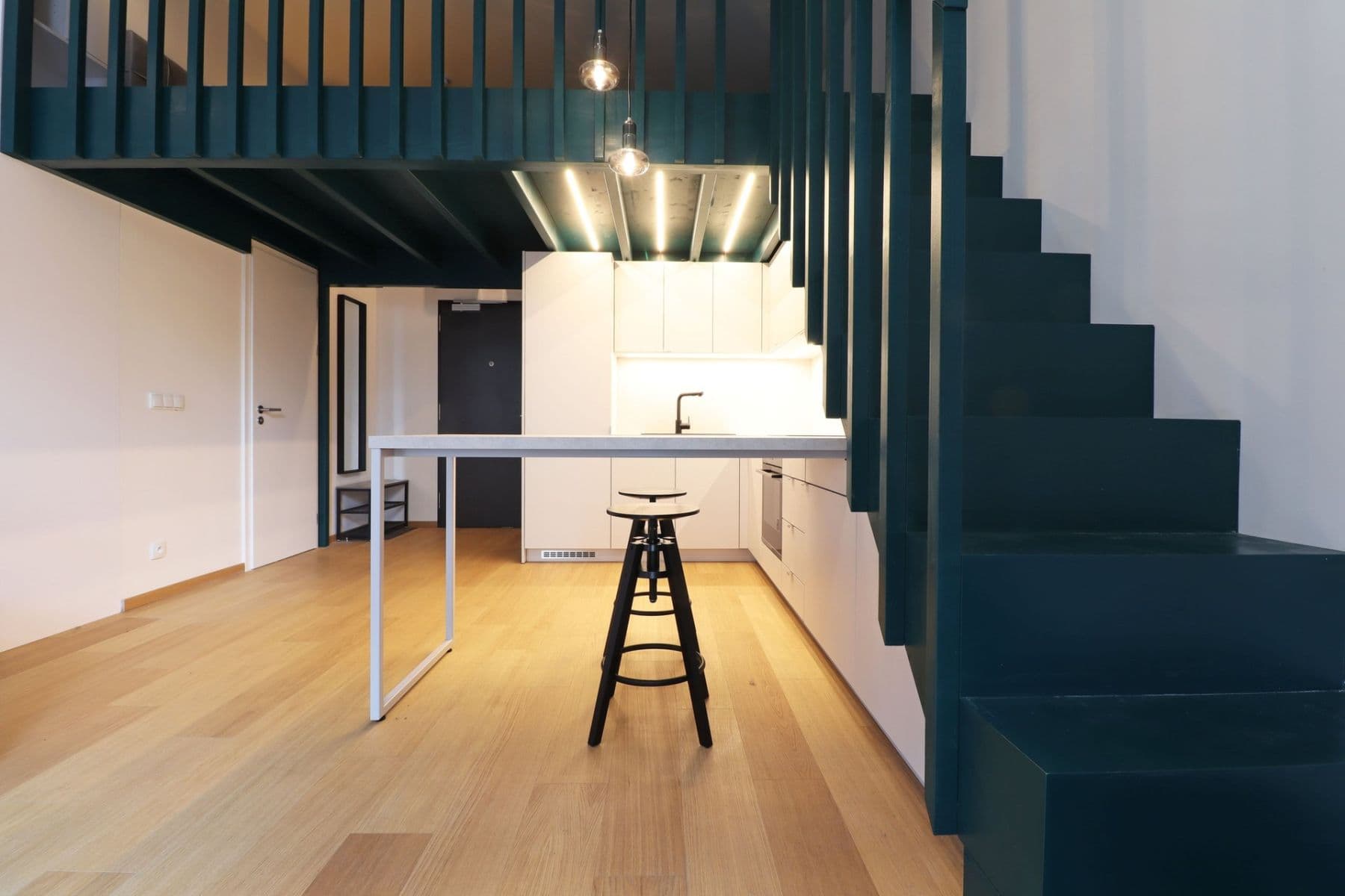 Prenájom bytu 1-izbový 45 m², V háji, Praha, Praha Prenájom bytu 1-izbový 45 m², V háji, Praha, Praha