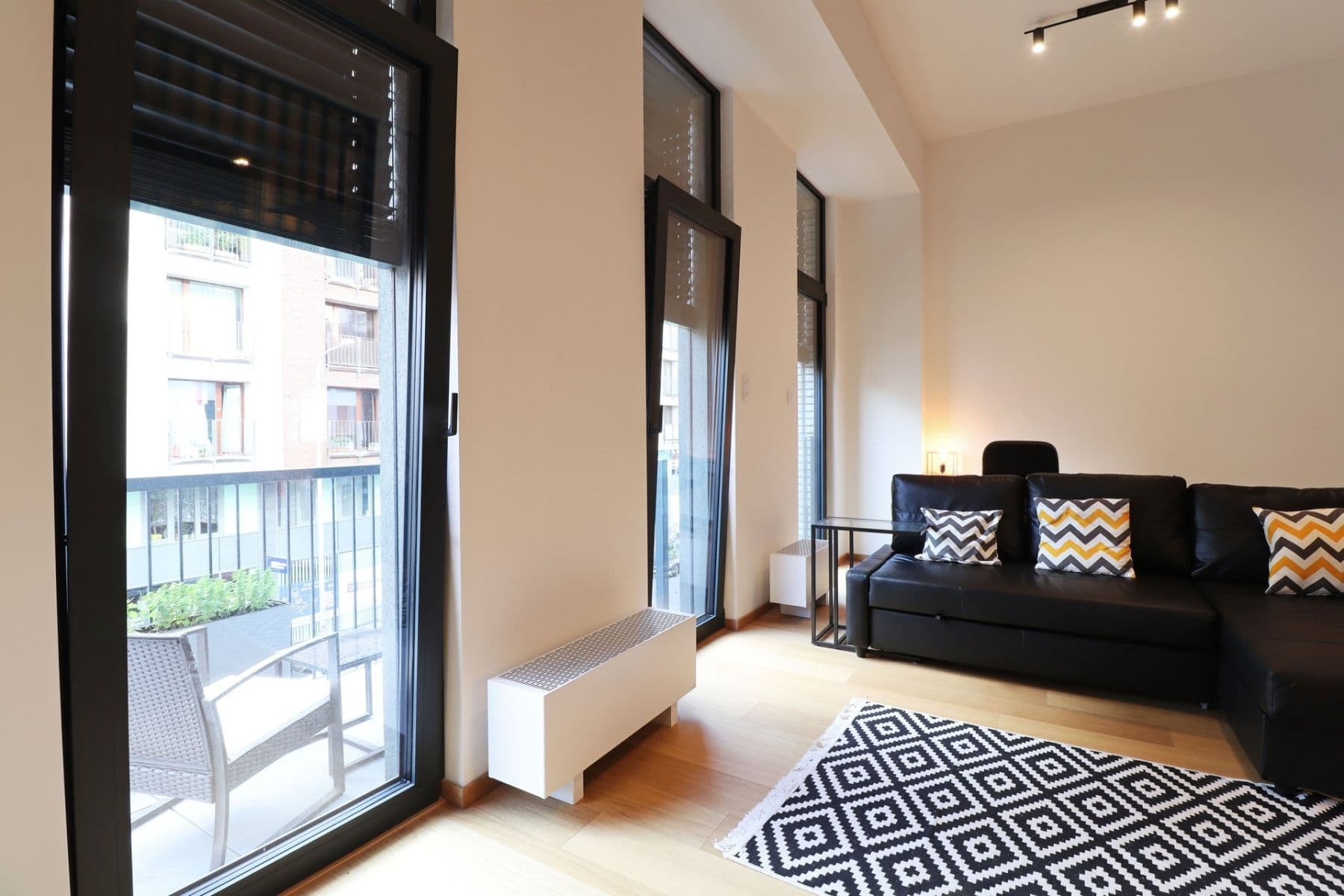Prenájom bytu 1-izbový 45 m², V háji, Praha, Praha Prenájom bytu 1-izbový 45 m², V háji, Praha, Praha