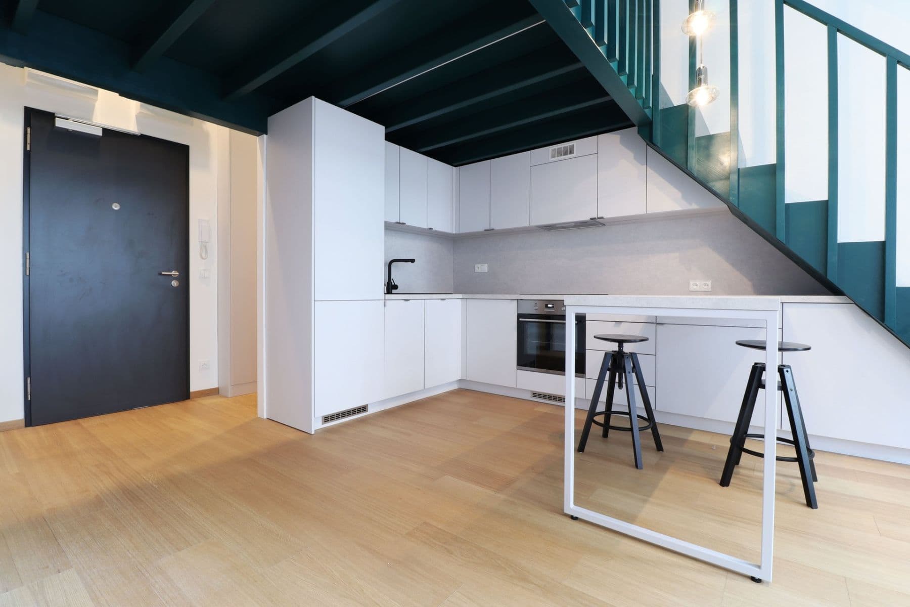 Prenájom bytu 1-izbový 45 m², V háji, Praha, Praha Prenájom bytu 1-izbový 45 m², V háji, Praha, Praha