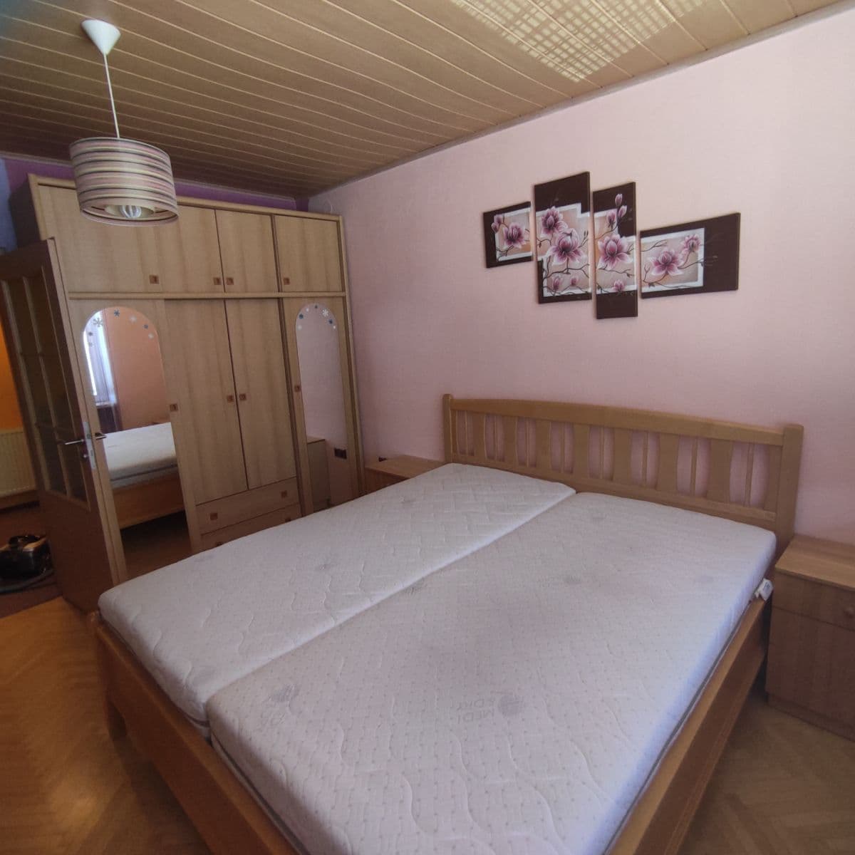 Predaj bytu 3-izbový 99 m², Krahulčí, Kraj Vysočina Predaj bytu 3-izbový 99 m², Krahulčí, Kraj Vysočina